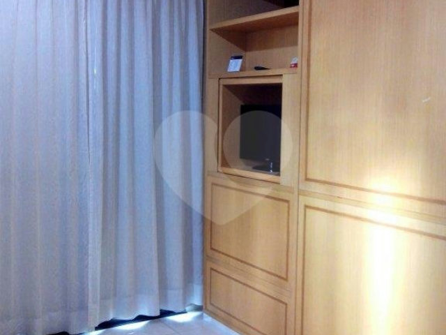 Flat à venda com 1 quarto em Santana, São Paulo, SP