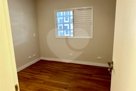 Casa à venda com 3 quartos, sendo 1 suíte, no condomínio Santa Mônica, Itu - SP