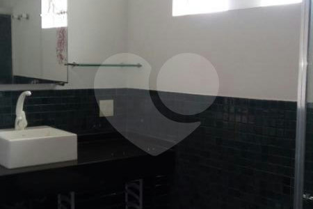 Casa à venda com 4 quartos, sendo 3 suítes, em Jardim Leonor, São Paulo, SP