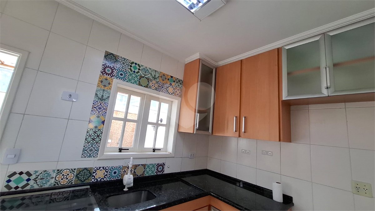Casa à venda com 2 suítes no condomínio Village Palmas, São Paulo - SP