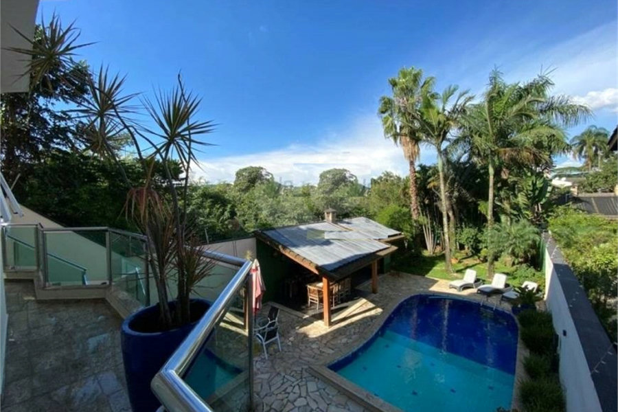 Casa à venda com 4 suítes em Jardim Floresta, São Paulo, SP