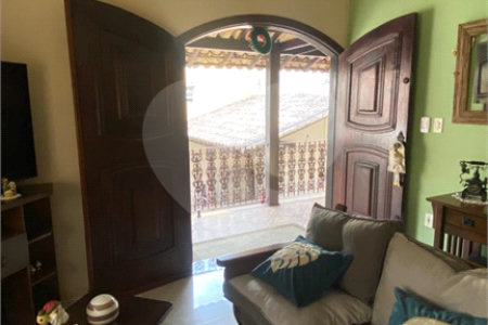 Casa à venda com 2 quartos em Campo Grande, Rio de Janeiro, RJ