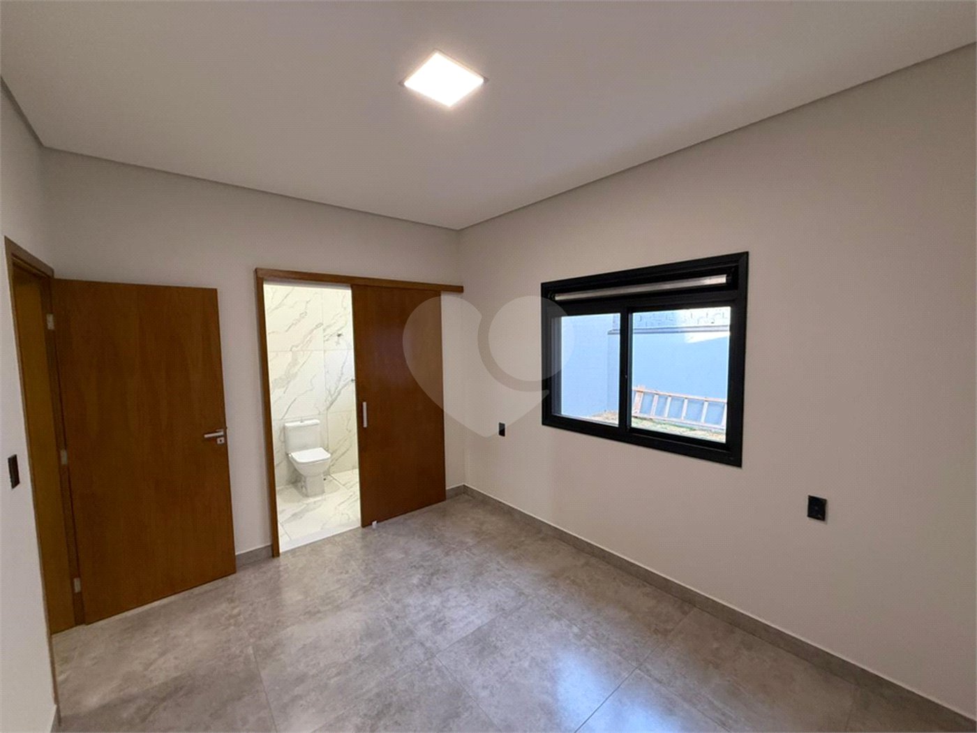 Casa à venda com 2 quartos, sendo 1 suíte, em Jardim Santa Marta III, Salto, SP
