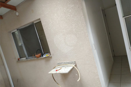 Casa à venda com 2 suítes no condomínio Olido, Atibaia - SP