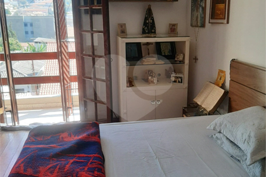 Sobrado à venda com 3 quartos, sendo 1 suíte, em Tremembé, São Paulo, SP