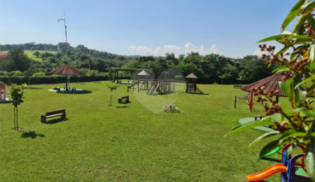 Terreno à venda no condomínio Village Saint Charbel, Araçoiaba da Serra - SP