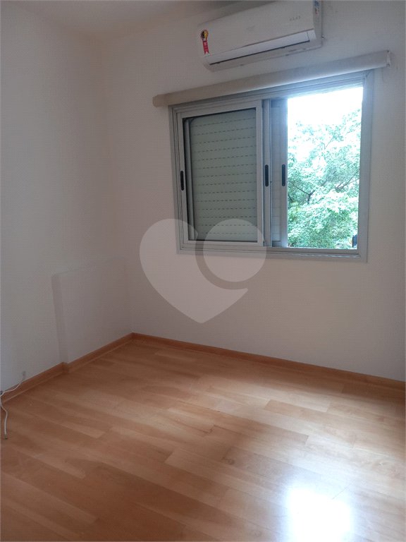 Apartamento à venda com 3 quartos, sendo 1 suíte, em Pinheiros, São Paulo, SP