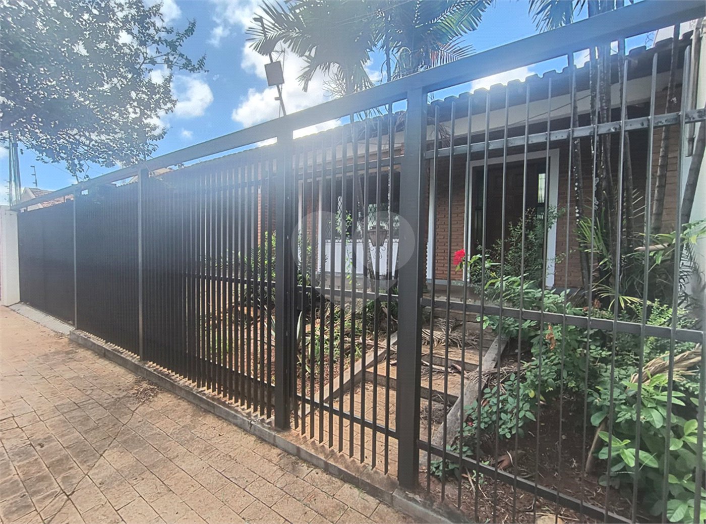 Casa à venda com 3 quartos, sendo 1 suíte, em Vila Santana, Araraquara, SP