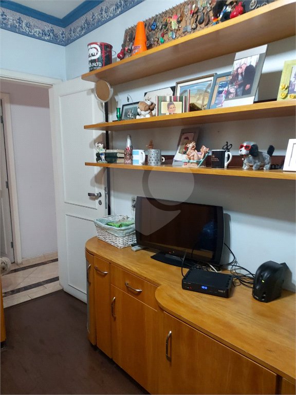 Apartamento à venda com 3 suítes em Vila Regente Feijó, São Paulo, SP