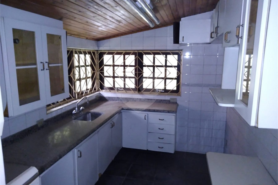Casa à venda com 5 quartos, sendo 1 suíte, em Mantiqueira, Mairiporã, SP