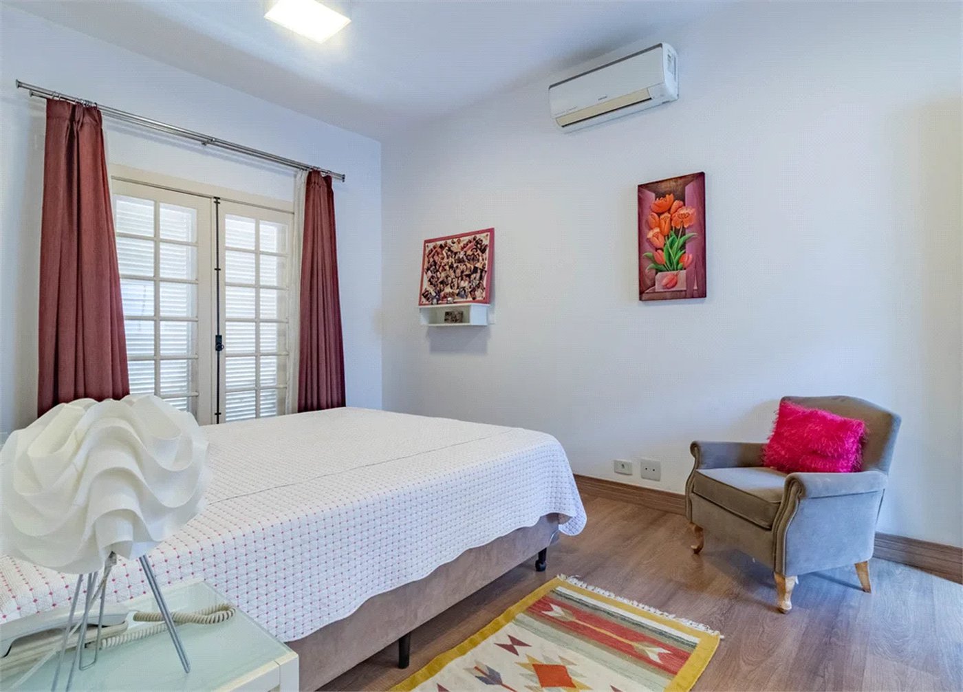 Casa à venda com 7 quartos, sendo 5 suítes, em Morumbi, São Paulo, SP