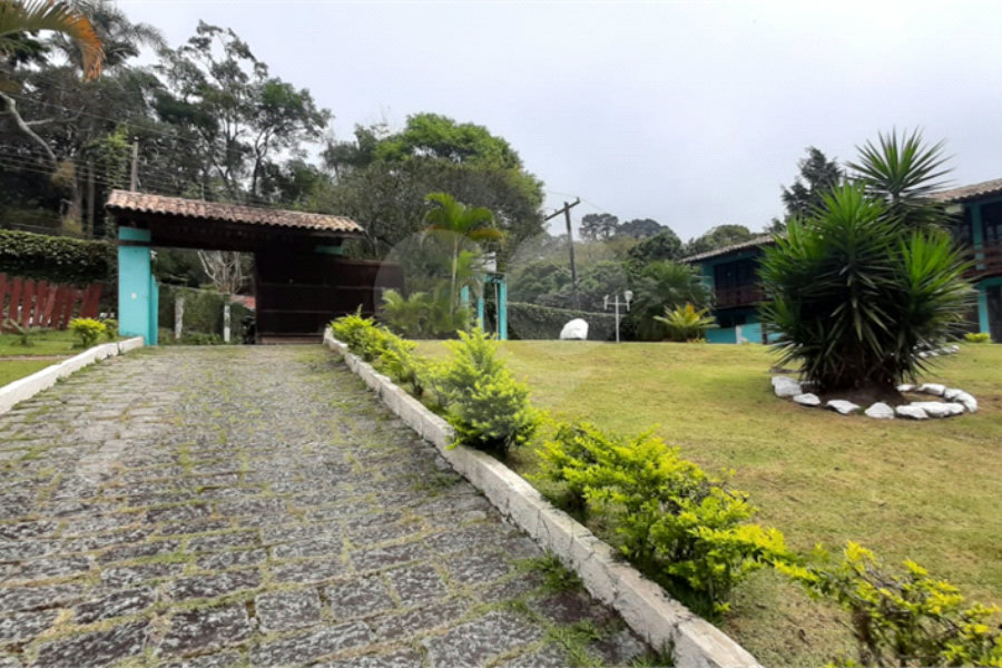 Casa Térrea à venda com 5 quartos, sendo 3 suítes, em Serra da Cantareira, Mairiporã, SP