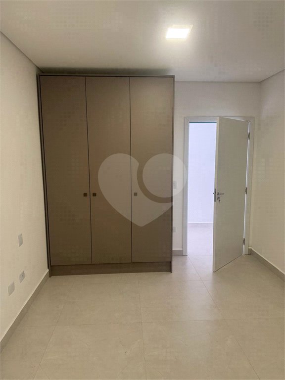 Casa à venda com 4 suítes no condomínio Figueira Garden, Atibaia - SP