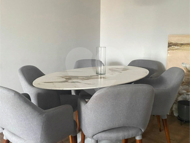Apartamento à venda com 3 quartos, sendo 1 suíte,  em Campo Grande, São Paulo, SP