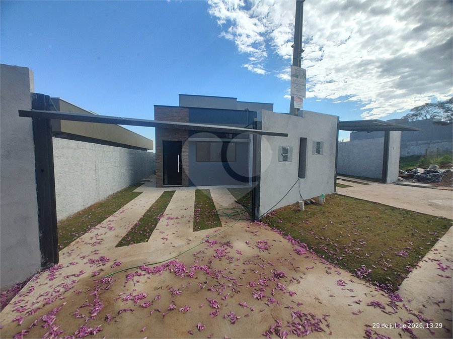 Casa à venda com 2 quartos, sendo 1 suíte, em Jardim Santo Antônio, Atibaia, SP
