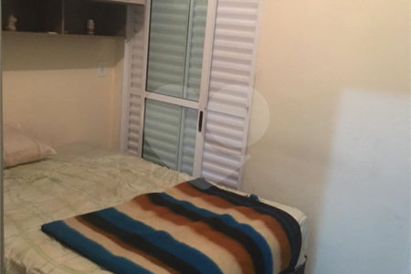 Sobrado à venda com 3 quartos, sendo 1 suíte, em Jardim Ana Rosa, São Paulo, SP