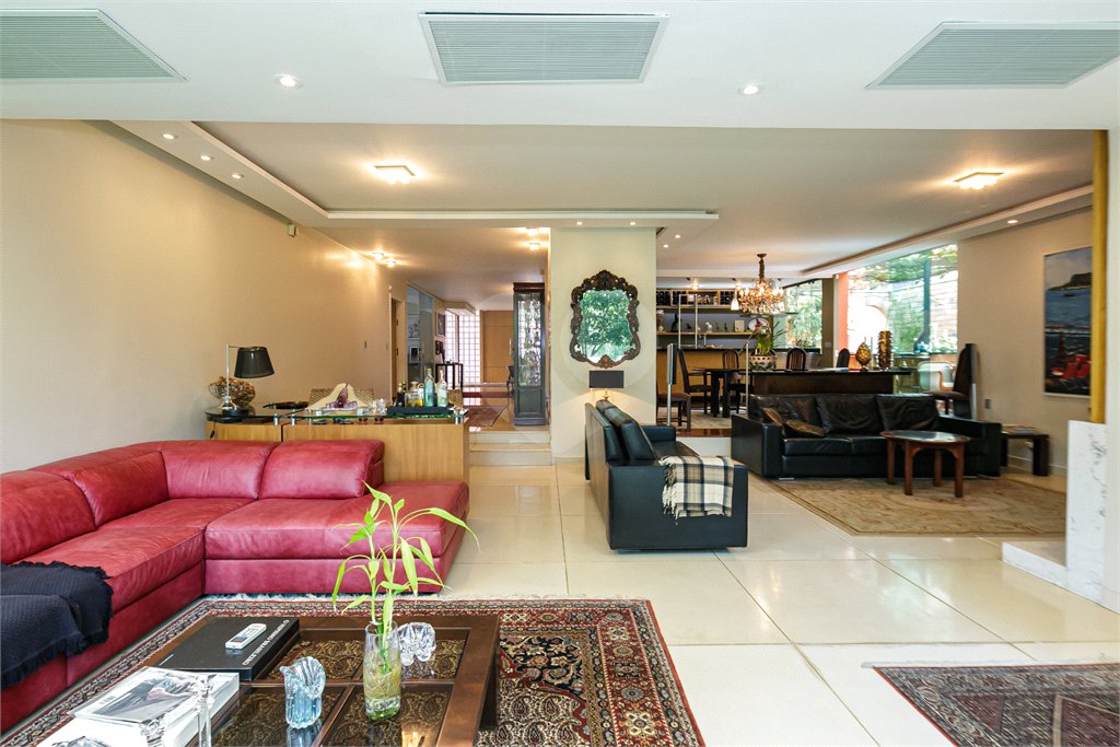 Casa Térrea à venda com 5 suítes em Alto da Boa Vista, São Paulo, SP