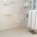 Casa à venda com 3 quartos, sendo 1 suíte, no condomínio Primavera, São Paulo - SP