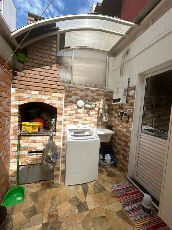 Casa à venda com 3 quartos, sendo 1 suíte, no condomínio Vila das Cores, São Paulo - SP