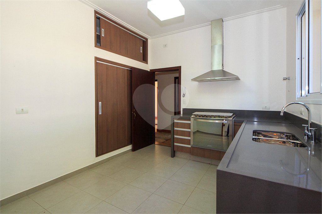 Casa Térrea à venda com 3 quartos, sendo 1 suíte, em Alto da Boa Vista, São Paulo, SP