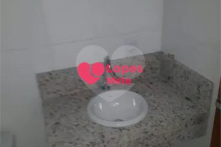 Casa à venda com 2 quartos, sendo 1 suíte, em Residencial Estoril, Taubaté, SP