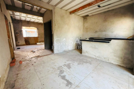Casa à venda com 2 quartos em Vila Carvalho, Sorocaba, SP