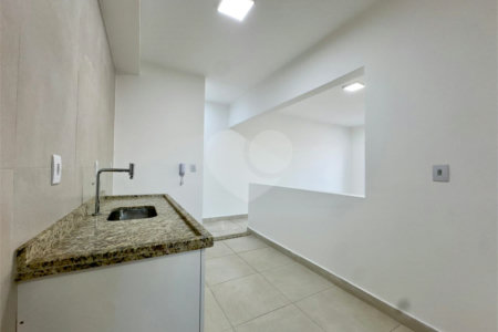 Apartamento para alugar com 2 quartos, sendo 1 suíte, em Vila Hortência, Sorocaba, SP