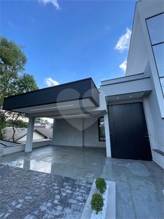 Casa à venda com 3 suítes no condomínio Aruã, Mogi das Cruzes - SP