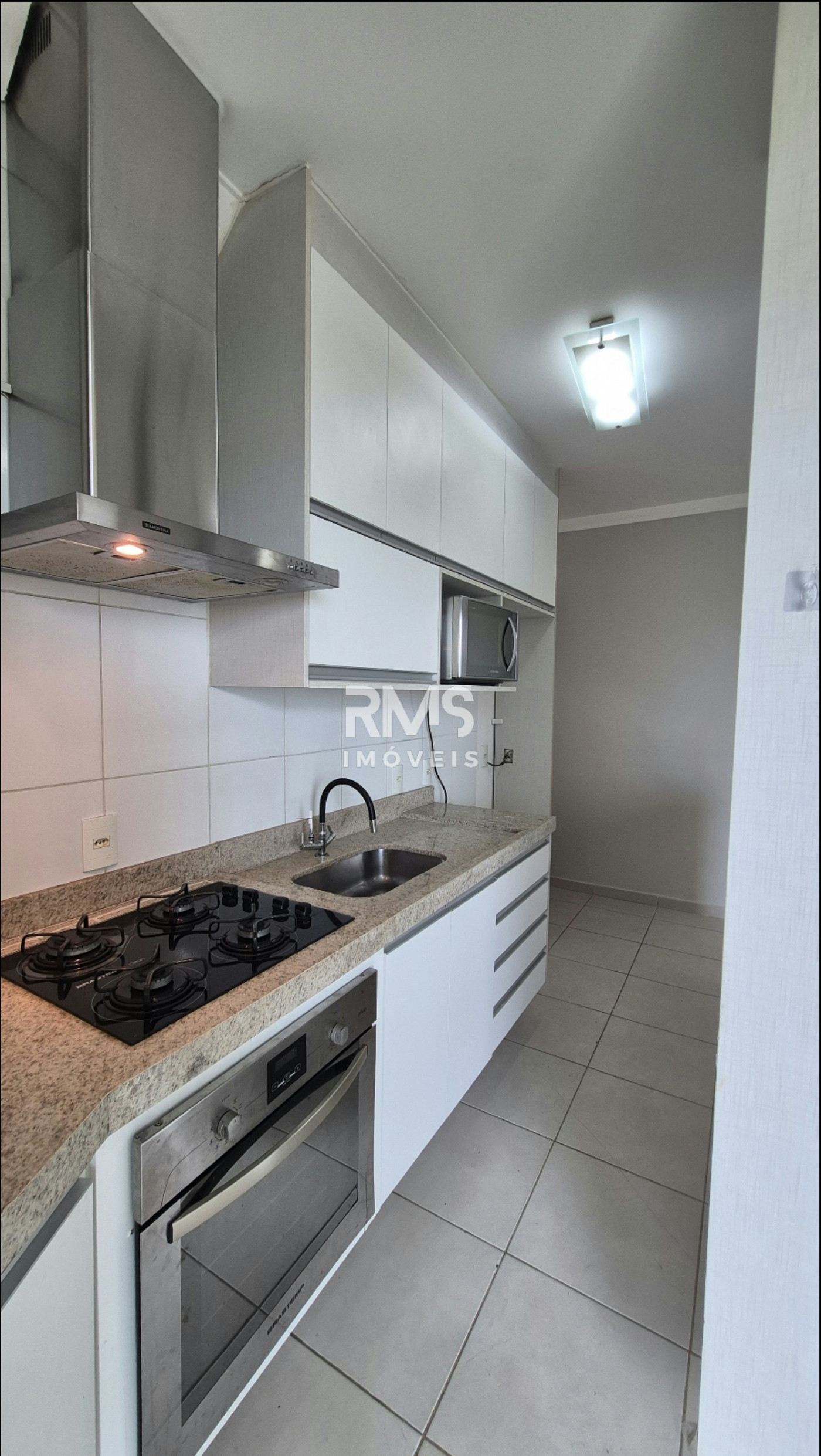 Apartamento à venda com 3 quartos, sendo 1 suíte,  em Jardim Aeroporto I, Itu, SP