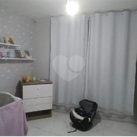 Sobrado à venda com 3 quartos, sendo 1 suíte,  em Jardim Peri Peri, São Paulo, SP