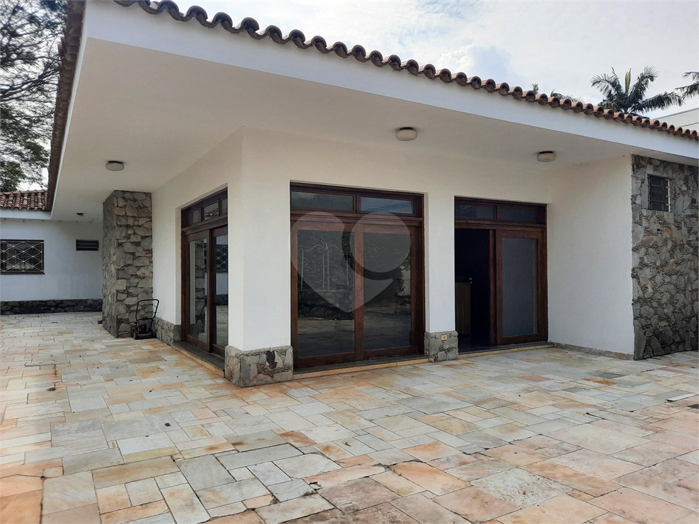Casa Térrea à venda com 3 suítes em Interlagos, São Paulo, SP
