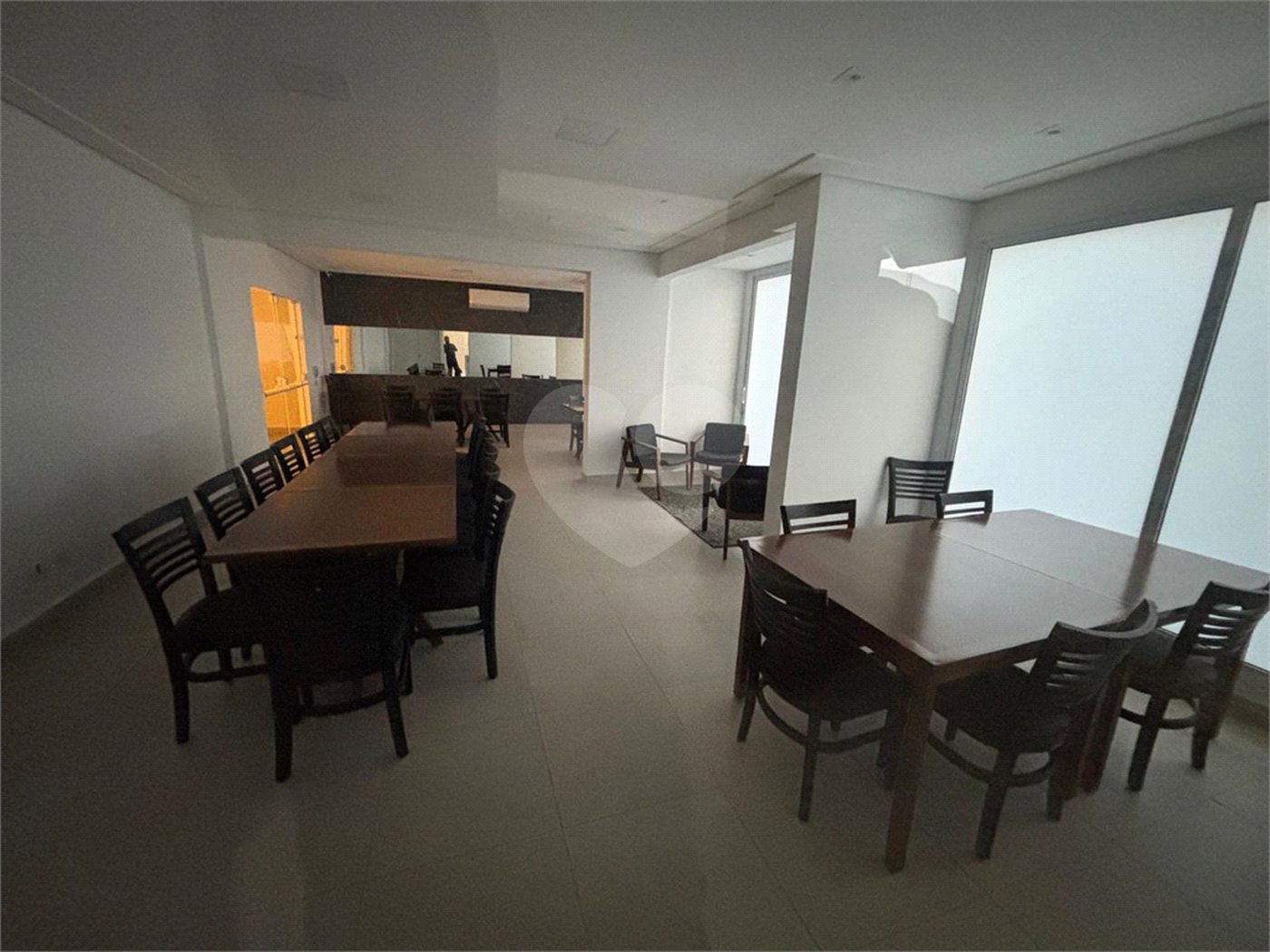 Apartamento à venda com 2 quartos, sendo 1 suíte, em Vila Hortência, Sorocaba, SP
