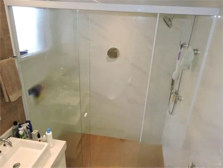 Cobertura para alugar com 4 quartos, sendo 3 suítes, em Vila Morse, São Paulo, SP