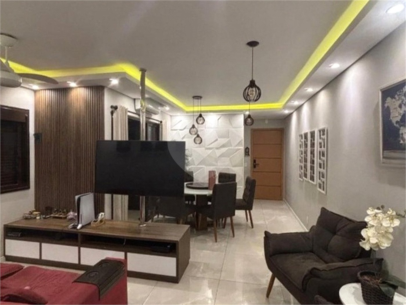 Apartamento à venda com 2 quartos, sendo 1 suíte, no Centro, Sorocaba, SP