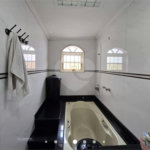 Casa à venda com 4 quartos, sendo 3 suítes,  em Vila Rosália, Guarulhos, SP