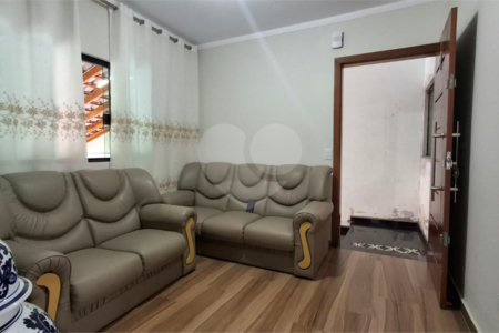 Casa à venda com 2 quartos, sendo 1 suíte, em Jardim Portal do Itavuvu, Sorocaba, SP