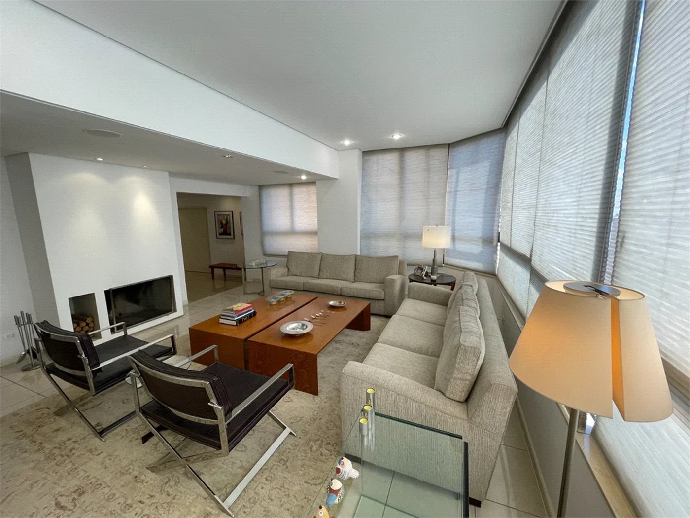 Apartamento à venda com 4 suítes em Vila Suzana, São Paulo, SP