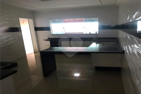 Sobrado à venda com 3 suítes em Vila Haro, Sorocaba, SP