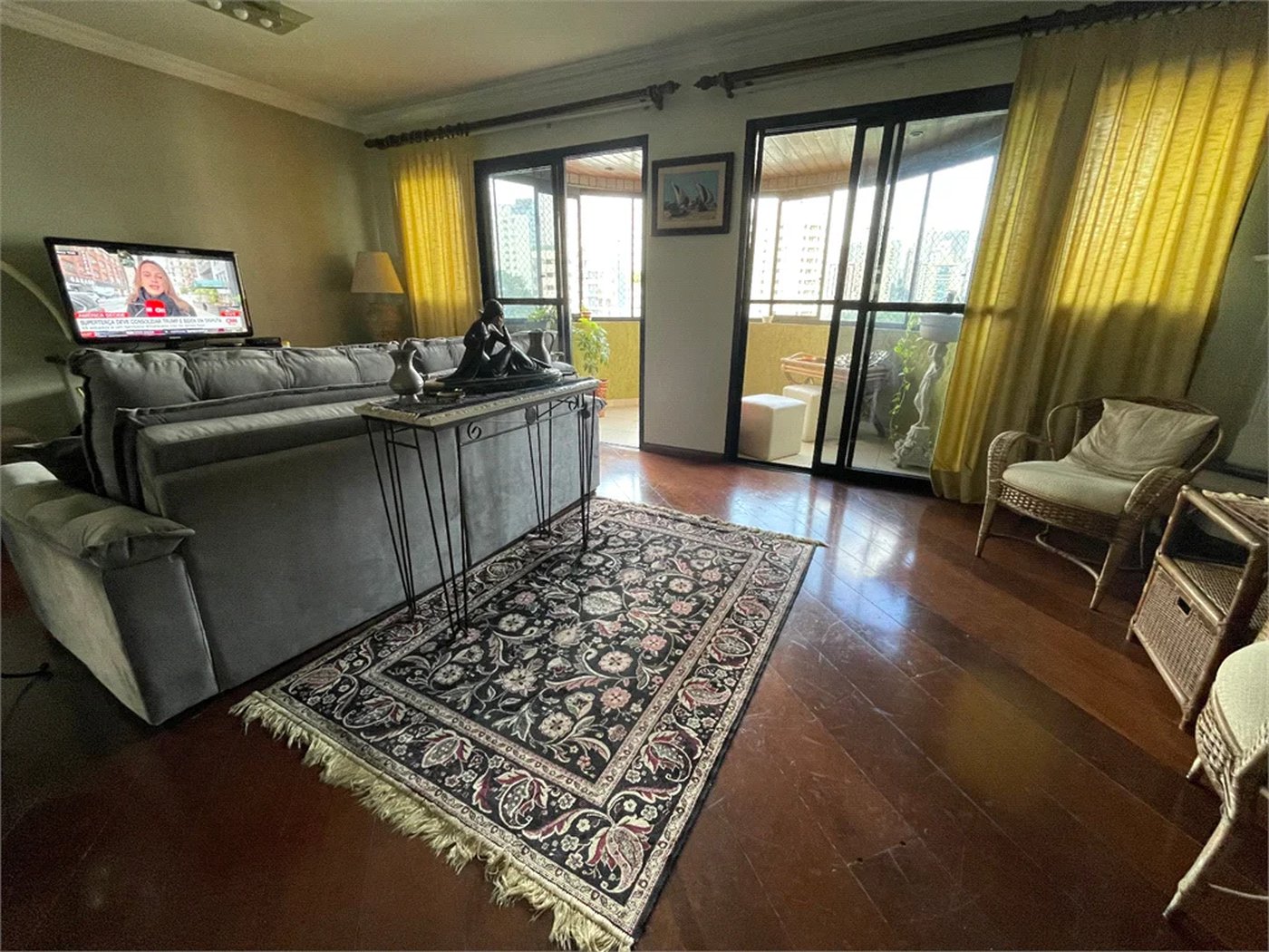 Apartamento à venda com 3 quartos, sendo 1 suíte,  em Lar São Paulo, São Paulo, SP