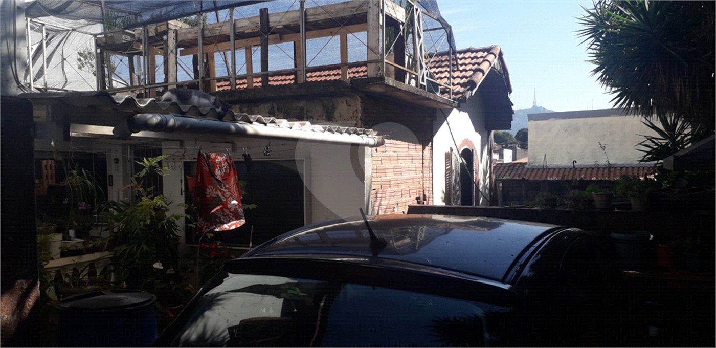 Casa à venda com 3 quartos em Jardim Regina, São Paulo, SP