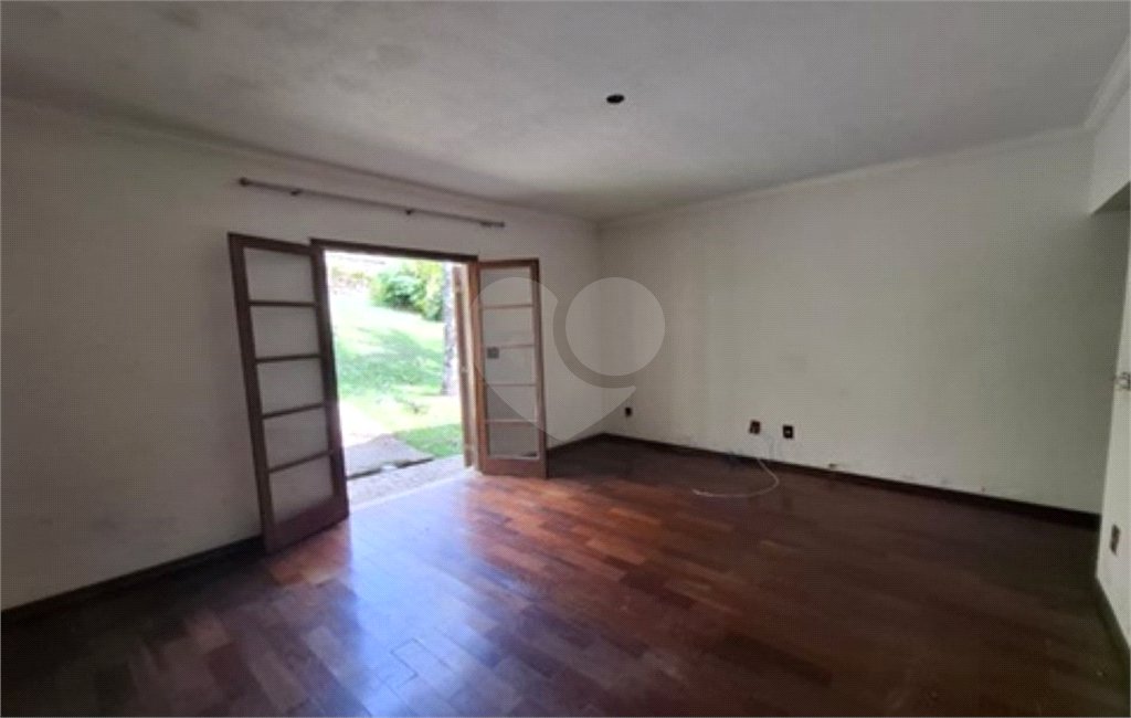 Casa à venda com 3 quartos, sendo 1 suíte, no condomínio São Joaquim, Vinhedo - SP
