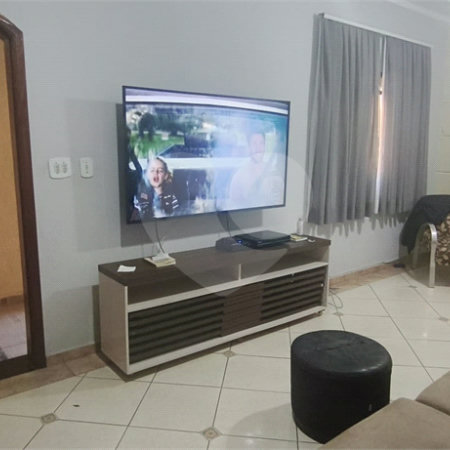 Casa à venda com 4 quartos, sendo 3 suítes, em Jardim Vila Galvão, Guarulhos, SP
