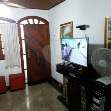 Sobrado à venda com 3 quartos, sendo 1 suíte, em Vila Cruzeiro, São Paulo, SP