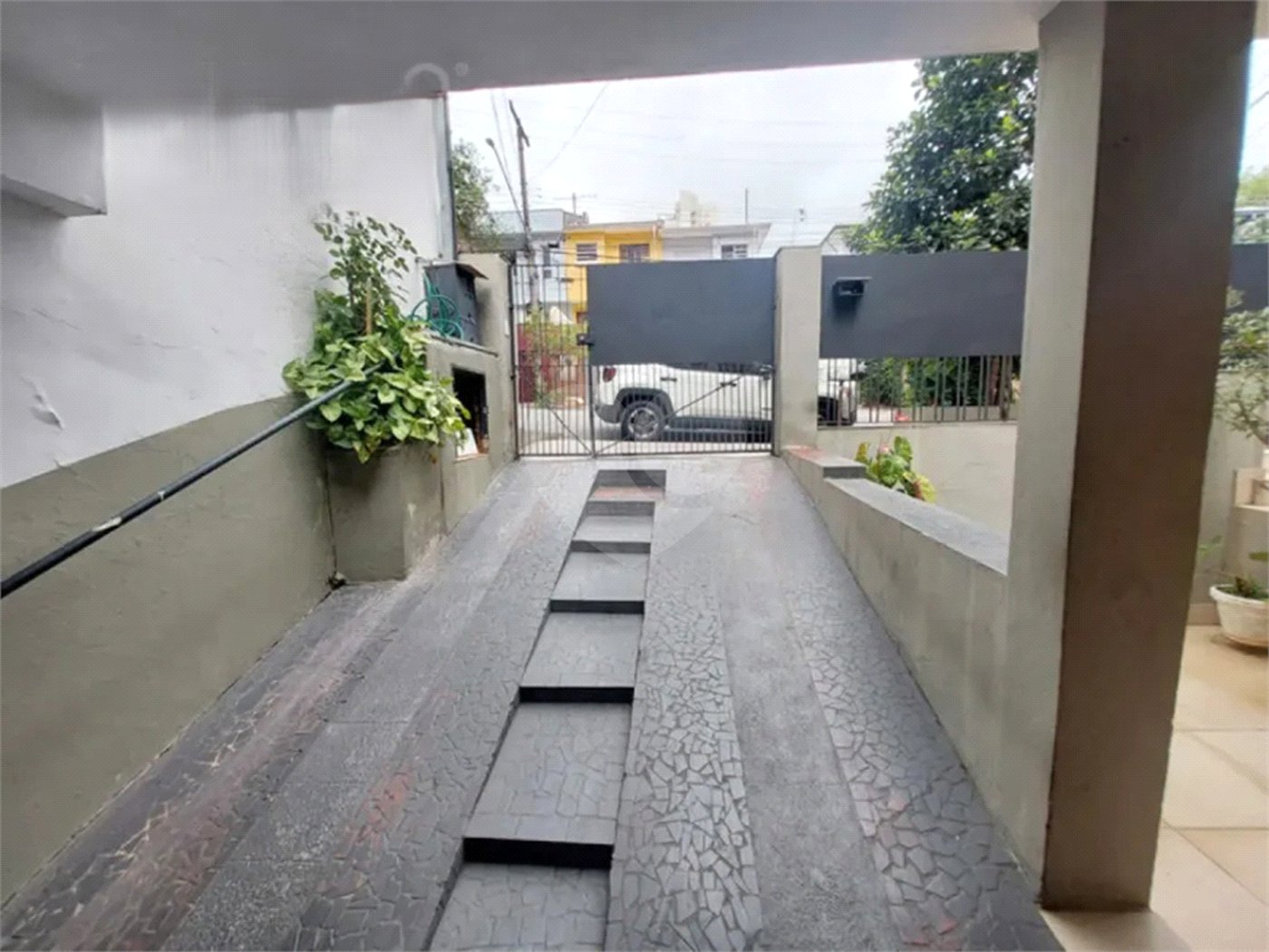Sobrado à venda com 5 quartos, sendo 1 suíte, em Sumaré, São Paulo, SP