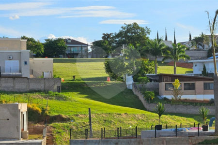 Terreno à venda com 1 suíte no condomínio Santa Teresa 1, Vinhedo - SP