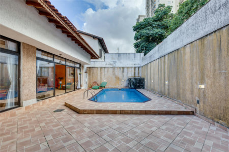 Casa de Vila à venda com 4 quartos, sendo 2 suítes,  no condomínio City Campo Grande, São Paulo - SP