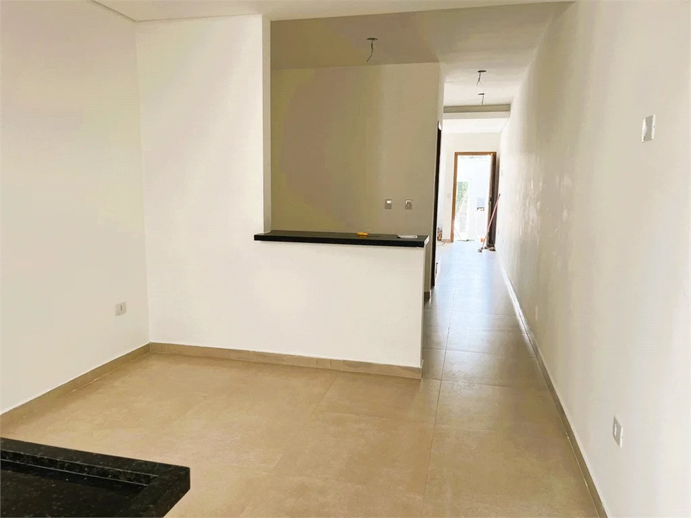 Sobrado à venda com 3 quartos, sendo 1 suíte,  em Vila Tiradentes, São Paulo, SP