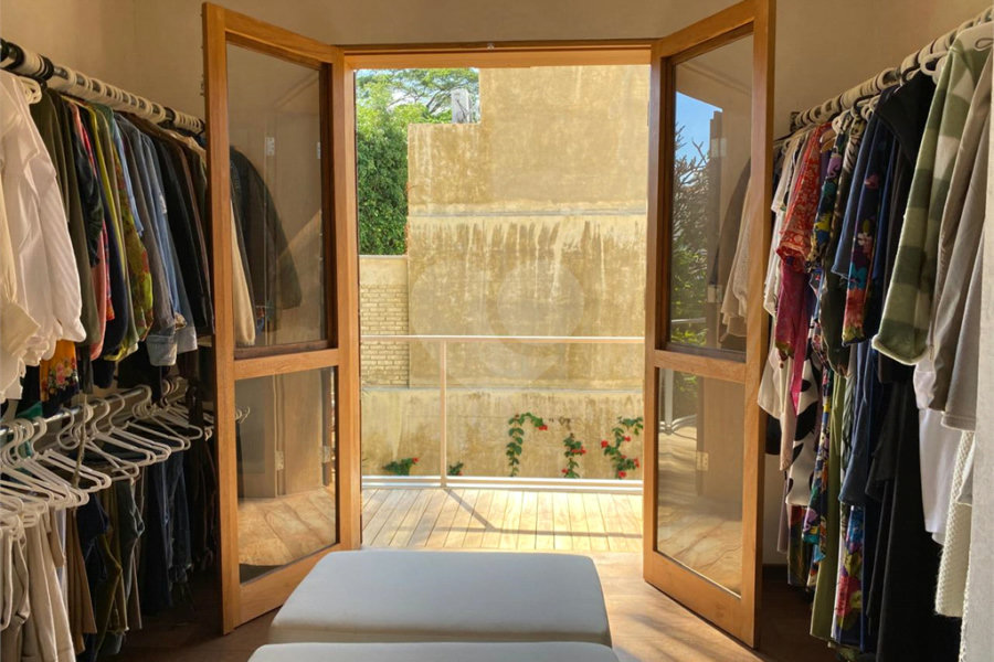 Casa à venda com 4 quartos, sendo 3 suítes, em Vila Madalena, São Paulo, SP