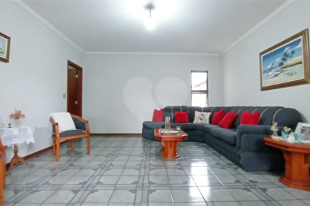 Casa à venda com 5 quartos, sendo 3 suítes, em Nova Vinhedo, Vinhedo, SP
