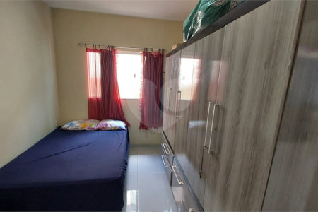 Casa à venda com 4 quartos, sendo 2 suítes, no condomínio Vivendas do Mendanha, Rio de Janeiro - RJ